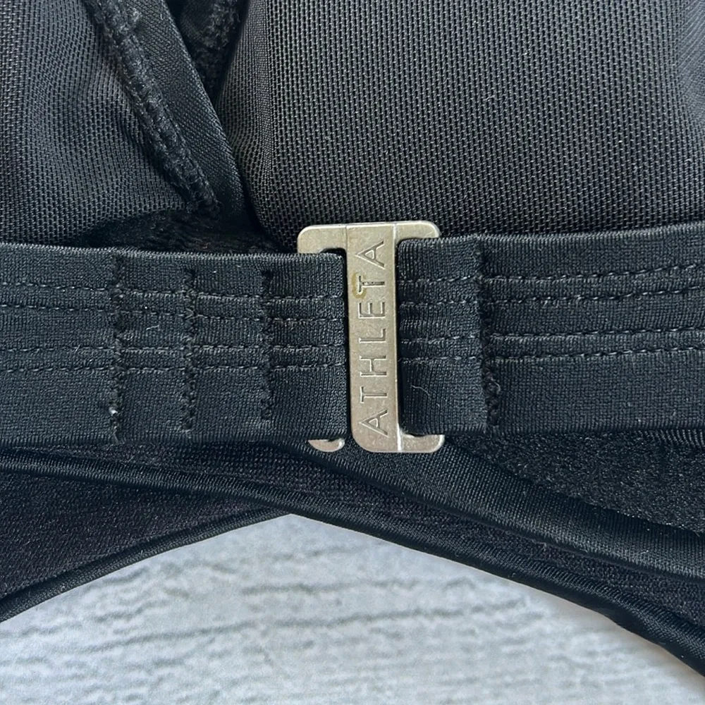 Athleta Wrap Bikini Top Sz 36 B/C‎ Black